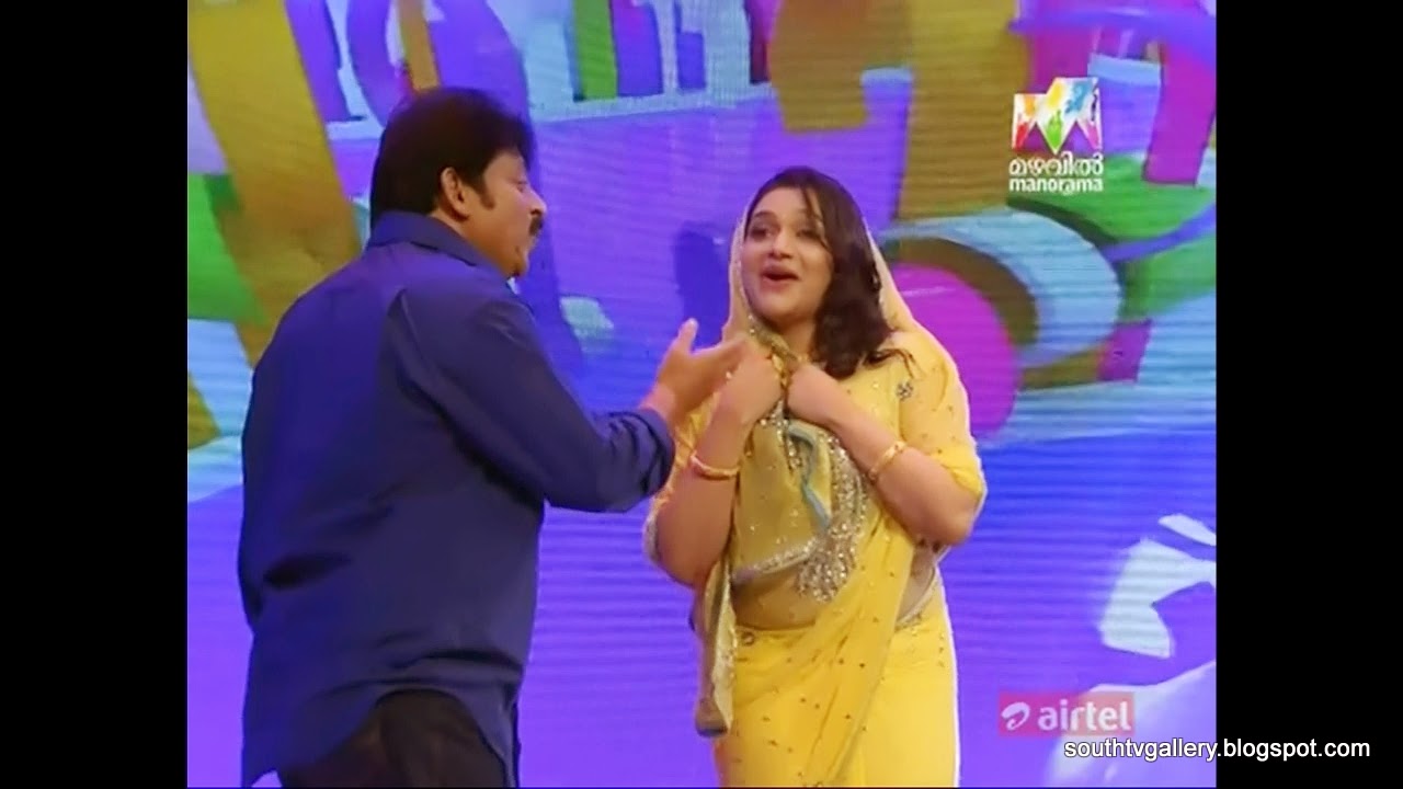 Mallu Hot Singer Rimi Tomy Show In Onnum Onnum Moonu SOUTH TV  GALLERYSexiezPicz Web Porn
